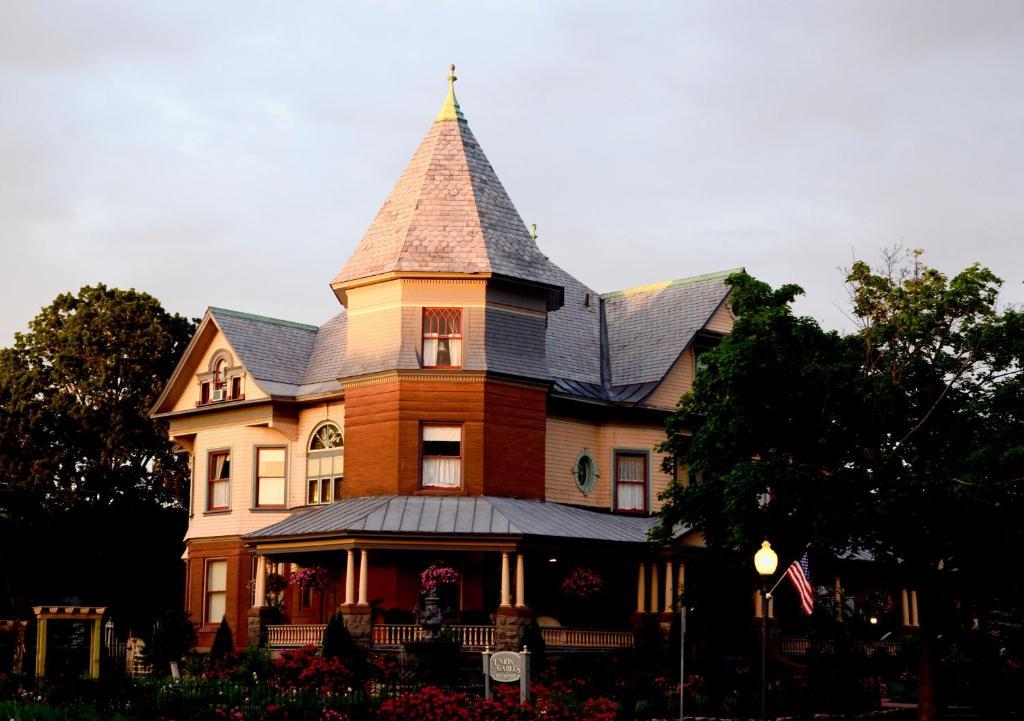 Union Gables (Adults Only) Saratoga Springs Exterior foto