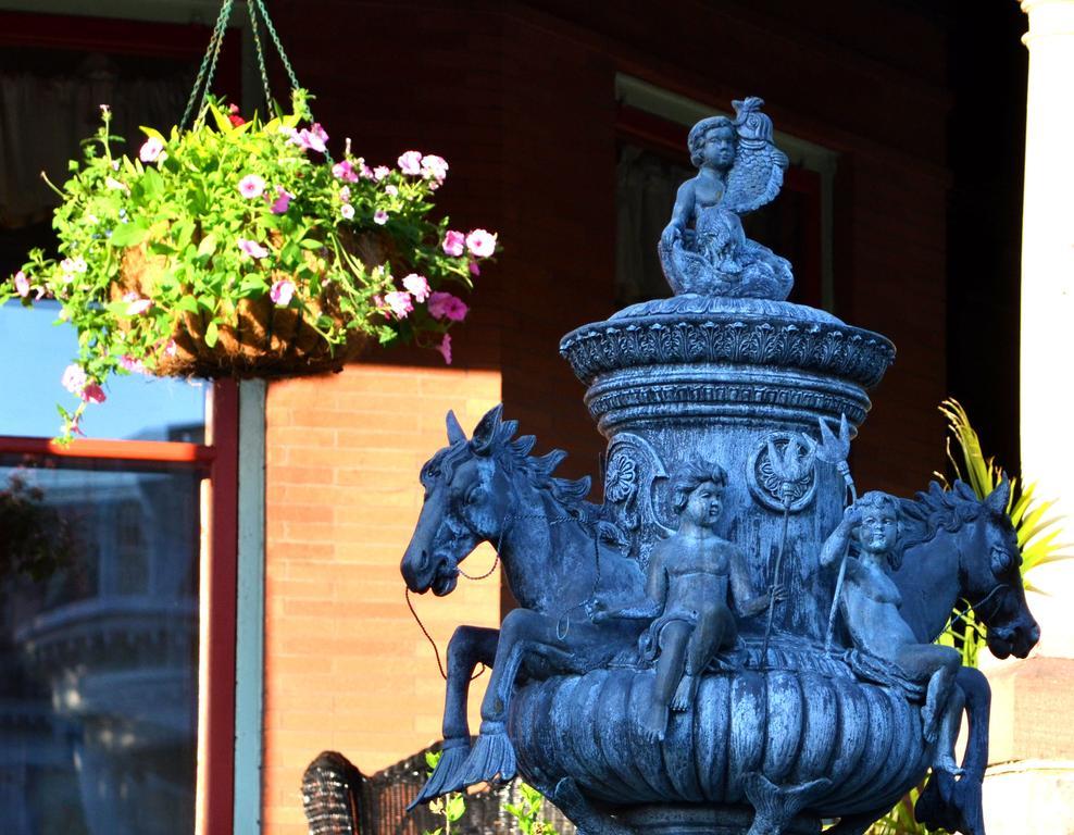 Union Gables (Adults Only) Saratoga Springs Exterior foto